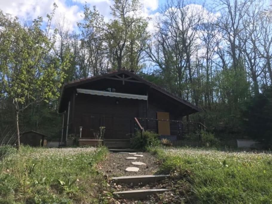 Chalet Au Milieu De La Foret Avec Lac A Proximite Layrac Exterior foto